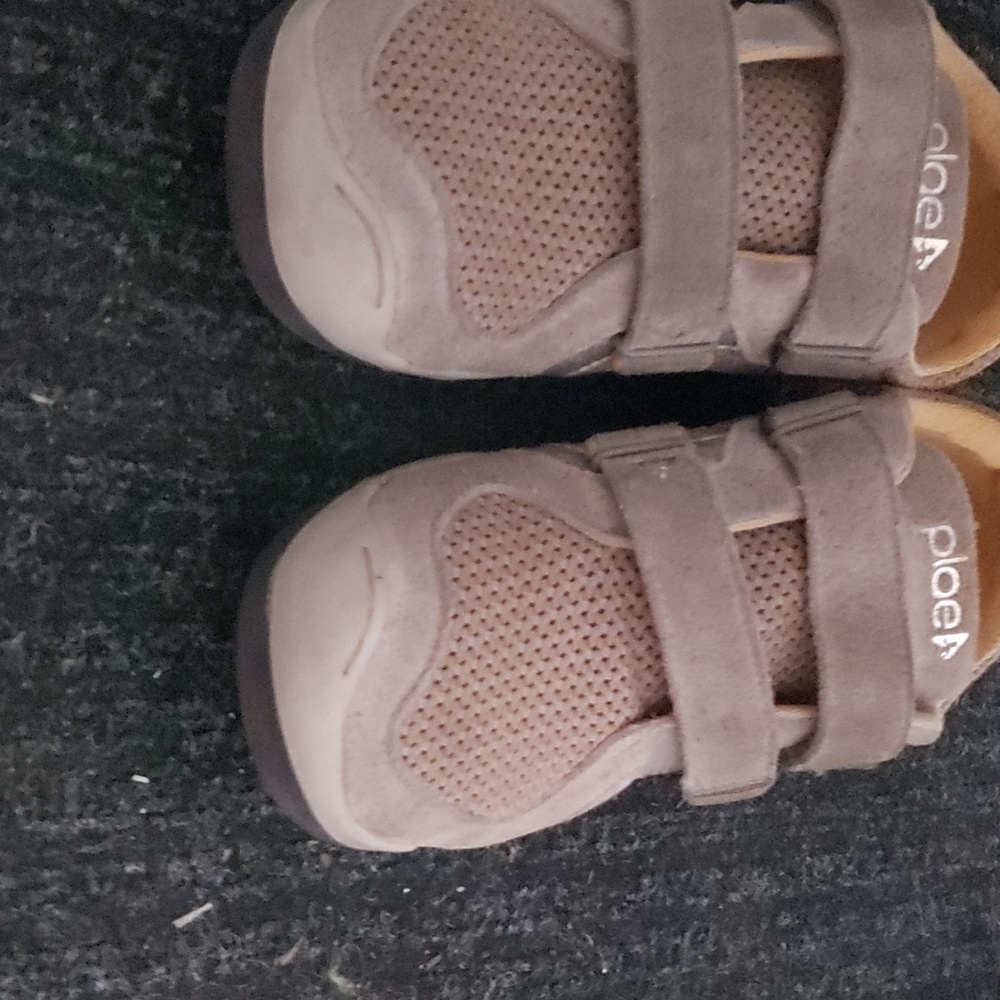 Plae Sneaker - Picture 3 of 4